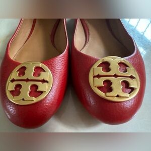 Tory Burch Chelsea Signature Red Logo Classic Leather Flat Ballet Shoe
